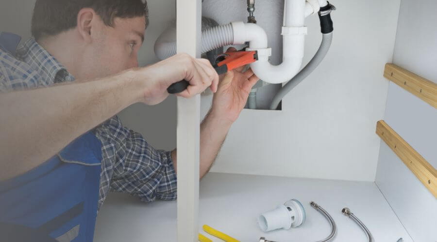 Local annual plumbing maintenance in Peru, KS